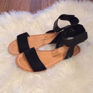 Chinese Laundry ankle Sandals